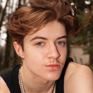 Meet your Posher, Tyler